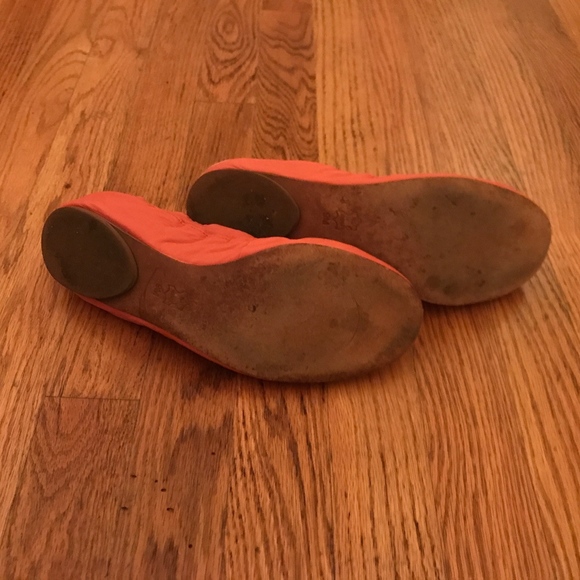 Tory Burch Shelby Flower Ballet Flats - Picture 3 of 4